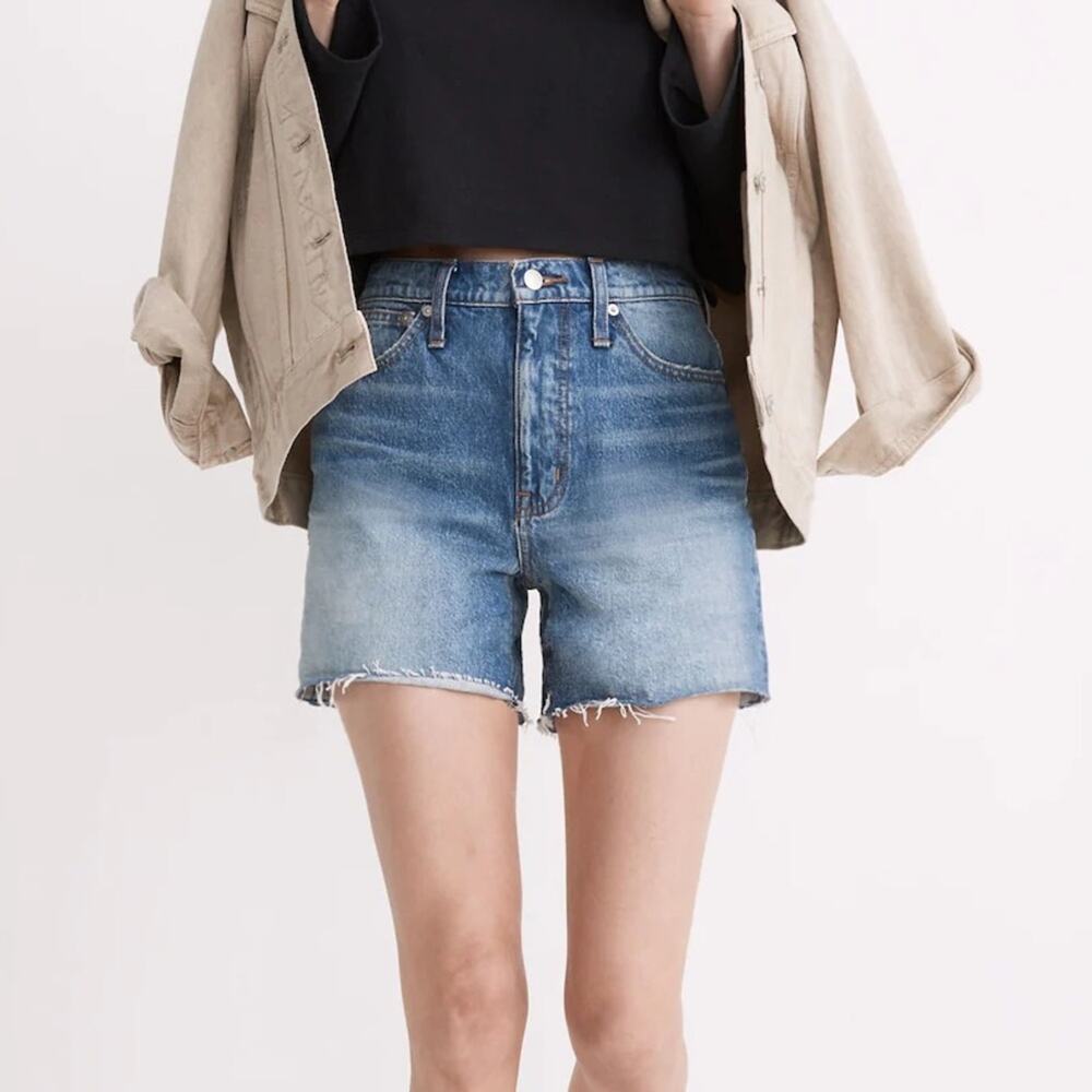 Madwell Relaxed Mid-Length Denim Shorts in Cranwood Wash Blue Size 25